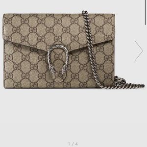 Gucci wallet on chain